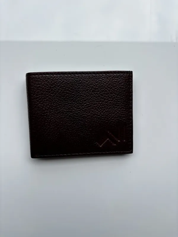Brown_Genuine_Leather_Bifold_Wallet_For_Men
