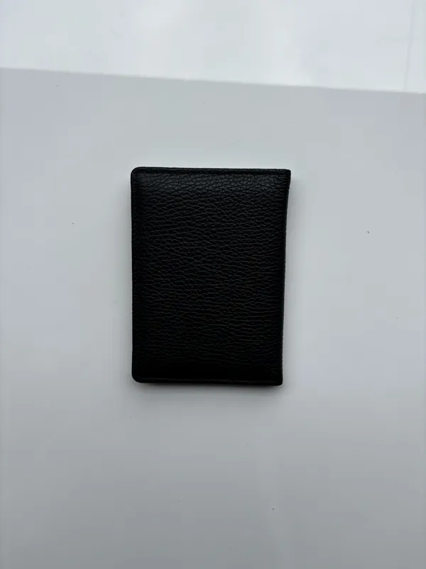 Black_Genuine_Leather_Passport_Holder_For_Travel