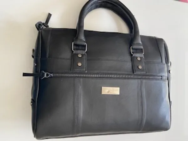 Black_Vegan_Leather_Laptop_Bag_For_Office