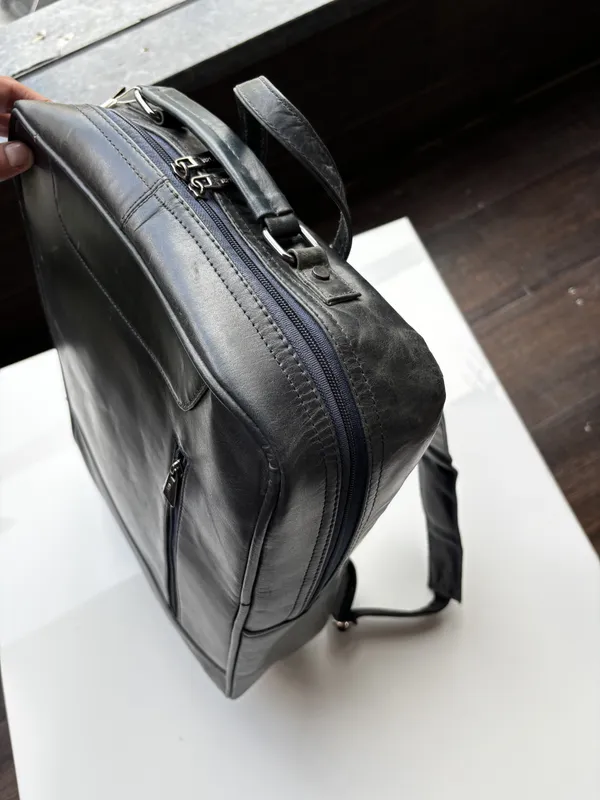 Black_Genuine_Leather_Laptop_Backpack_For_Adults