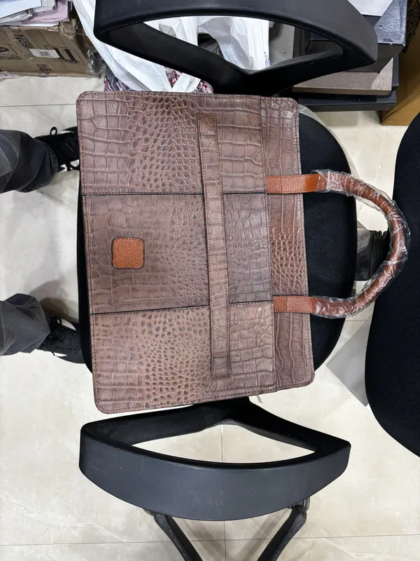 Brown_Vegan_Leather_Laptop_Bag_For_Office