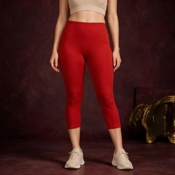 Red_Cotton_Lycra_Capri_Leggings_For_Women