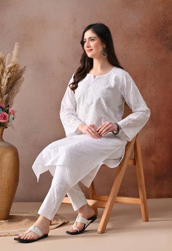 Pure_Grace_Hand_Embroidered_Chikankari_Cotton_Kurta_Classic_White