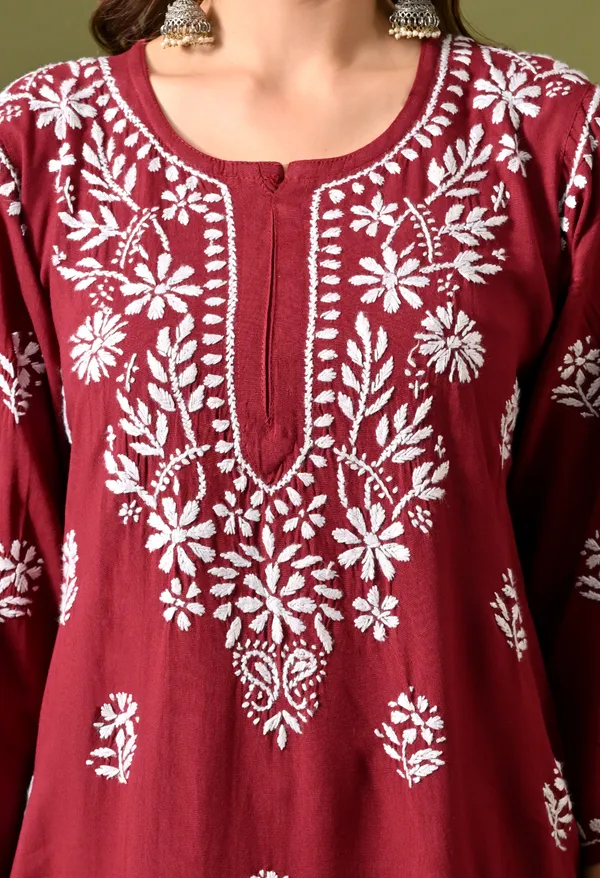 Syrish_Women's_Onion_Pink_Hand_Embroidered_Lucknow_Chikankari_Rayon_Straight_Kurti
