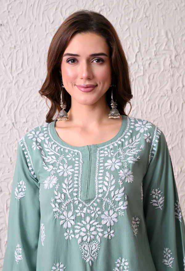 Syrish_Women's_Green_Hand_Embroidered_Lucknow_Chikankari_Rayon_Straight_Kurti