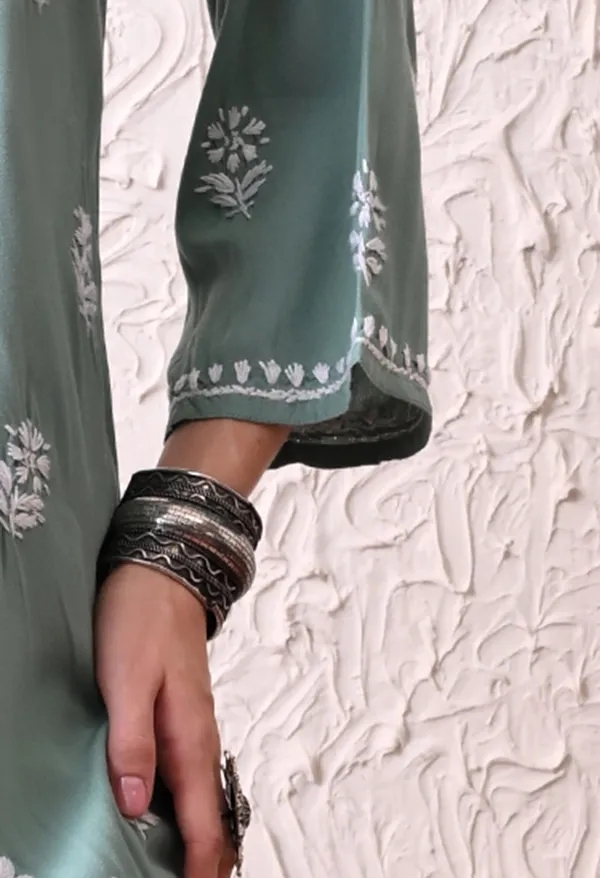 Syrish_Women's_Green_Hand_Embroidered_Lucknow_Chikankari_Rayon_Straight_Kurti