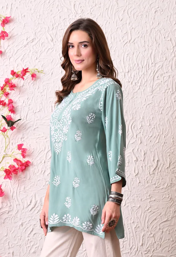 Syrish_Women's_Green_Hand_Embroidered_Lucknow_Chikankari_Rayon_Straight_Kurti