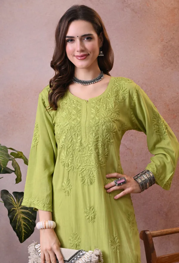 Syrish_Green_Hand_Embroidered_Lucknowi_Chikankari_Rayon_Kurta