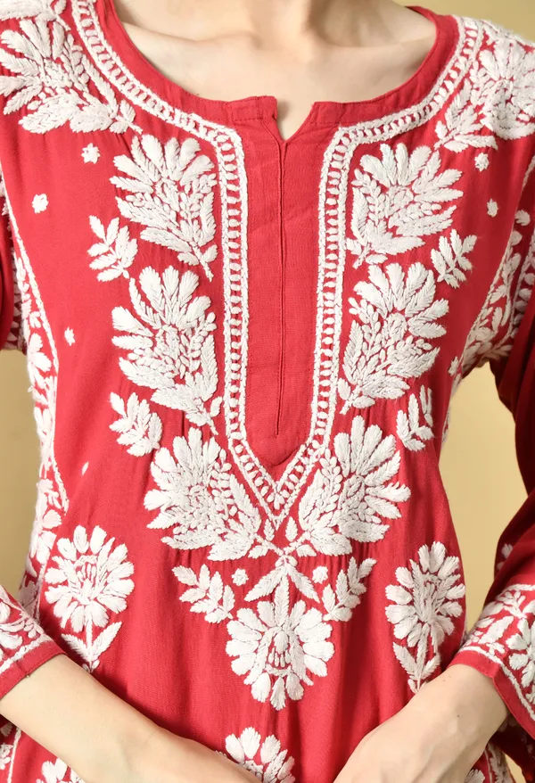 Onion_Pink_Rayon_Hand-Embroidered_Chikankari_Kurta_with_Elegant_White_Floral_Design