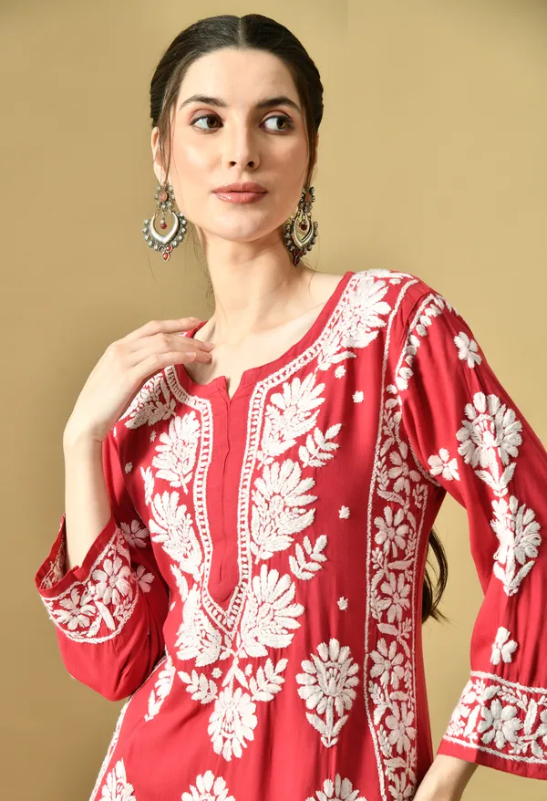 Onion_Pink_Rayon_Hand-Embroidered_Chikankari_Kurta_with_Elegant_White_Floral_Design