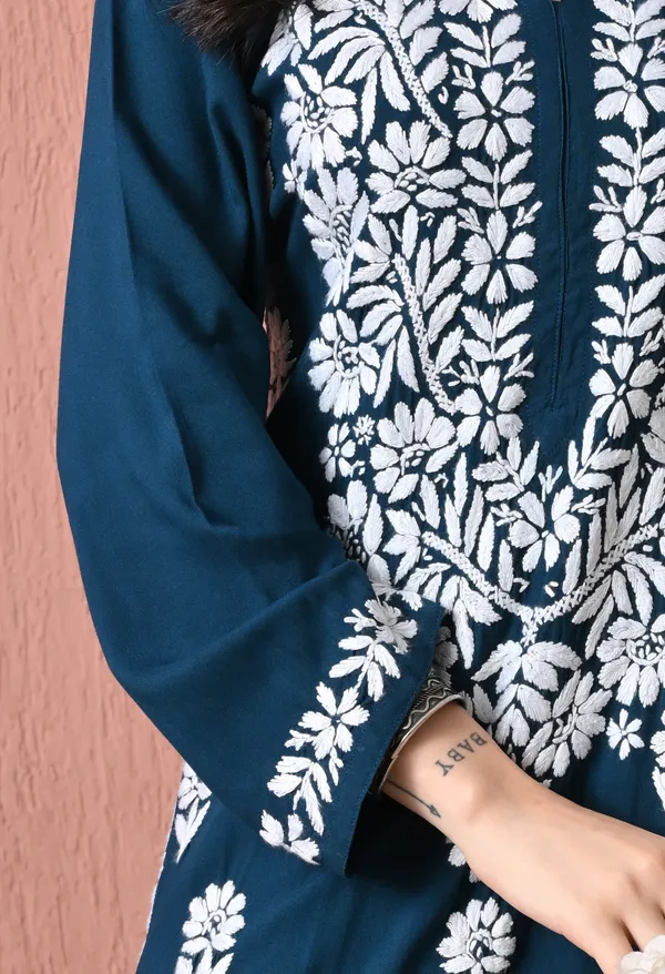 Syrish_Teal_Bloom_Hand_Embroidered_Chikankari_Rayon_Kurta_Set
