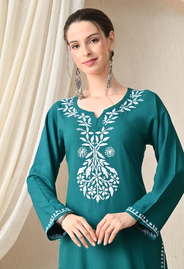 Hand-embroidered_Lucknowi_Chikankari_Kurta_Plazo_Set_�Teal_Green