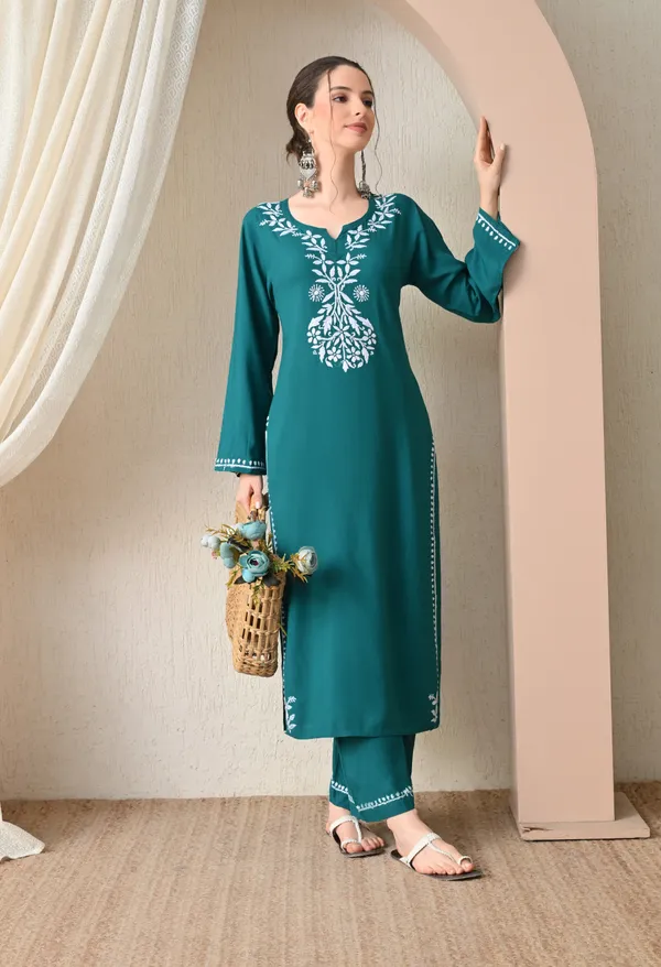 Hand-embroidered_Lucknowi_Chikankari_Kurta_Plazo_Set_�Teal_Green
