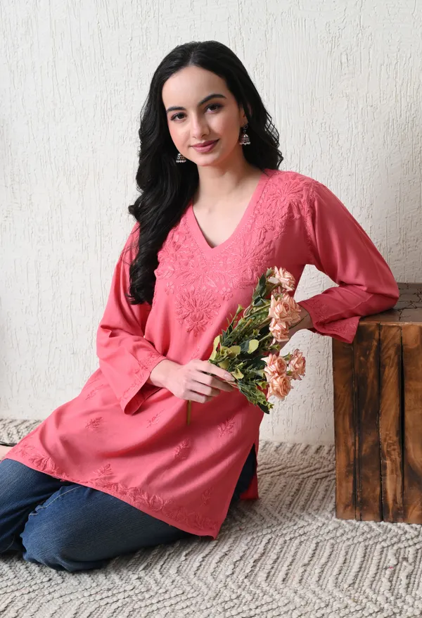 Onion_Pink_Rayon_Chikankari_Short_Kurta