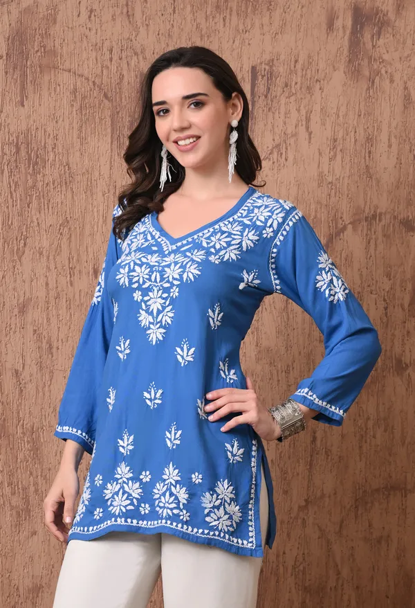 Blue_Elegant_Hand-Embroidered_Chikankari_Floral_Lucknowi_Kurti