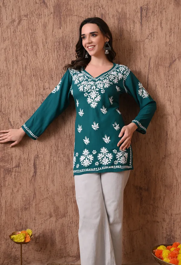 Teal_Green_Elegant_Hand-Embroidered_Chikankari_Floral_Lucknowi_Kurti