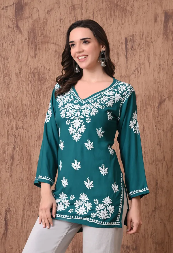 Teal_Green_Elegant_Hand-Embroidered_Chikankari_Floral_Lucknowi_Kurti