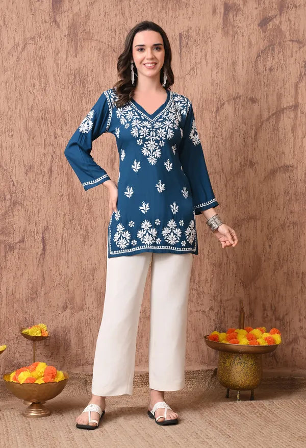 Teal_Elegant_Hand-Embroidered_Chikankari_Floral_Lucknowi_Kurti