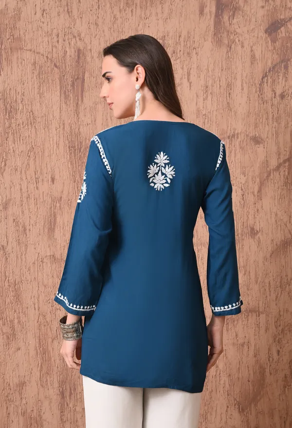 Teal_Elegant_Hand-Embroidered_Chikankari_Floral_Lucknowi_Kurti