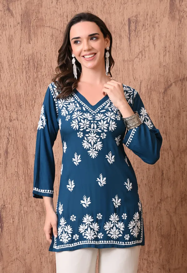 Teal_Elegant_Hand-Embroidered_Chikankari_Floral_Lucknowi_Kurti