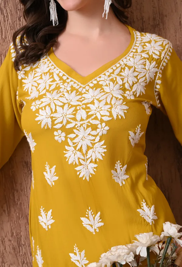 Yellow_Elegant_Hand-Embroidered_Chikankari_Floral_Lucknowi_Kurti