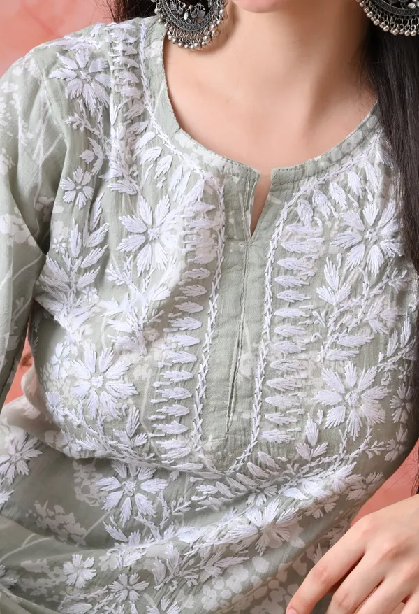 Hand_Embroidered_Chikankari_Mulmul_Plazo_Set-Light_Green