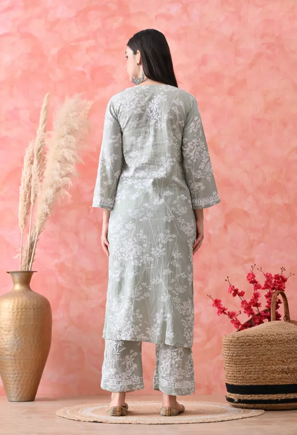 Hand_Embroidered_Chikankari_Mulmul_Plazo_Set-Light_Green