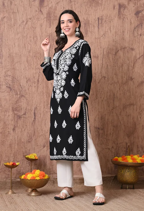 Black_&_White_Hand_Embroidered_Chikankari_Straight_Kurta