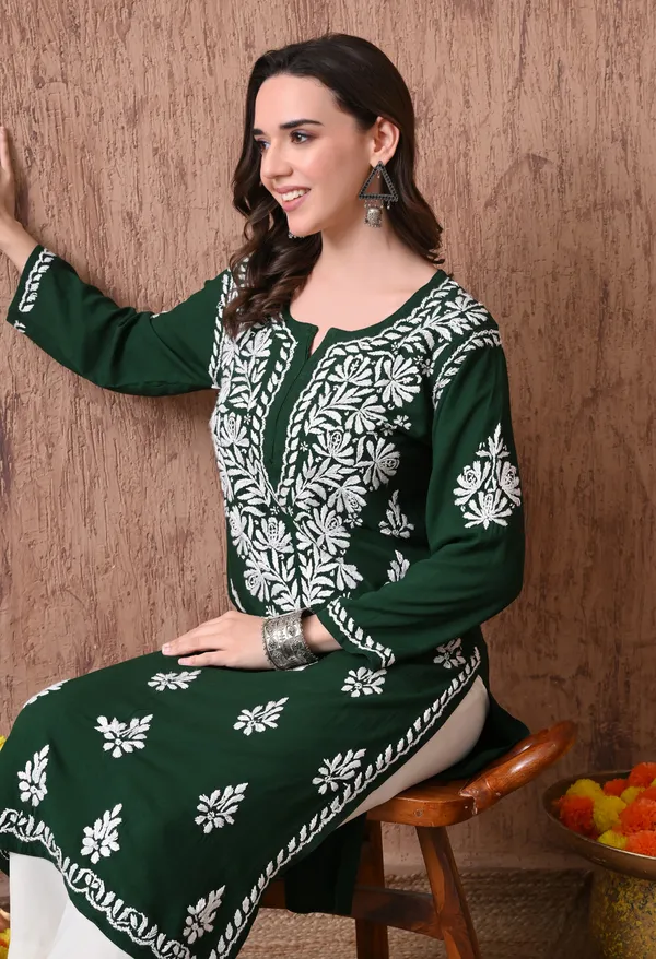 Women_Green_Hand_Embroidered_Chikankari_Rayon_Straight_Kurta