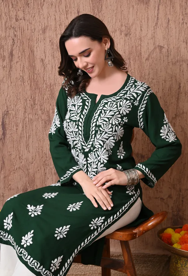 Women_Green_Hand_Embroidered_Chikankari_Rayon_Straight_Kurta