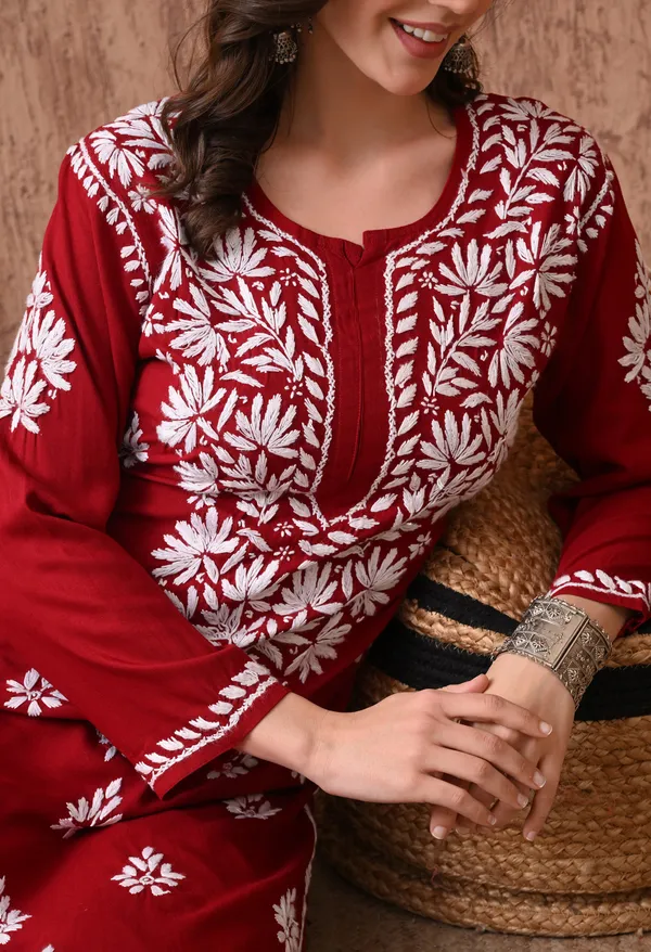Women_Maroon_Hand_Embroidered_Chikankari_Rayon_Straight_Kurta