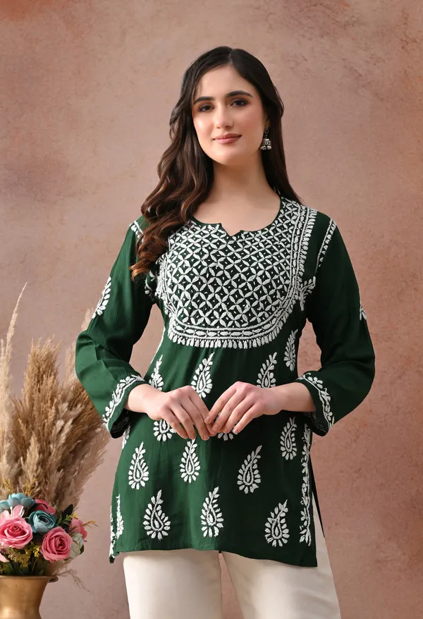Green_Hand-Embroidered_Chikankari_Rayon_Short_Kurta
