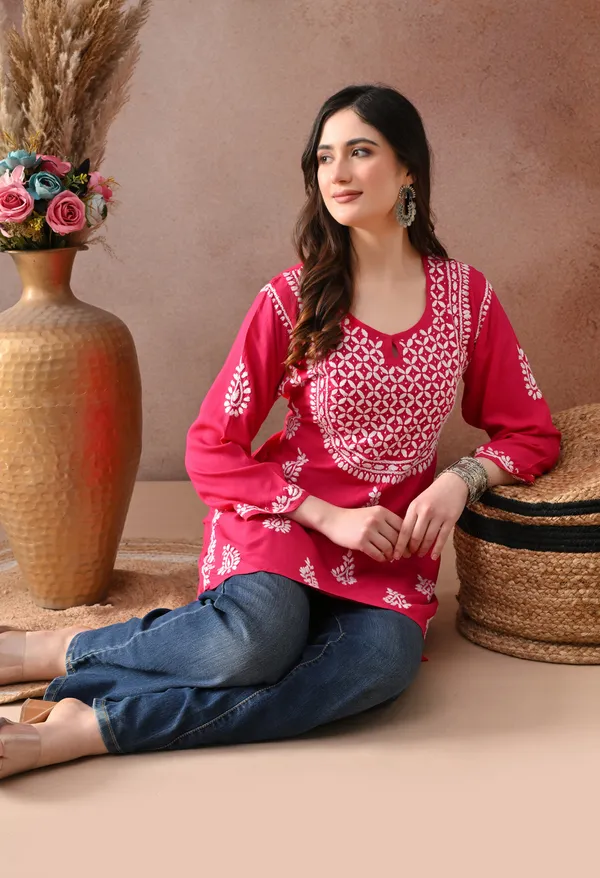 Pink_Hand-Embroidered_Chikankari_Rayon_Short_Kurta