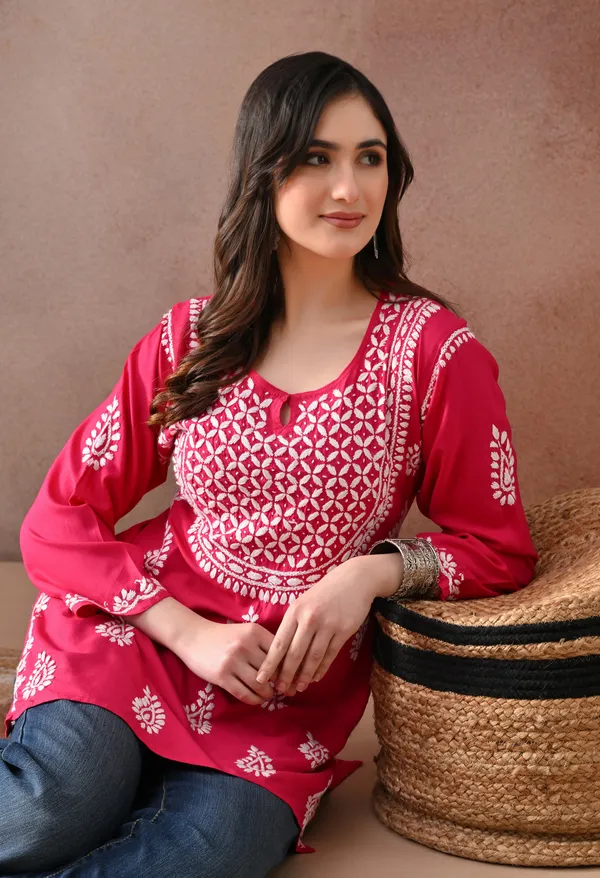 Pink_Hand-Embroidered_Chikankari_Rayon_Short_Kurta