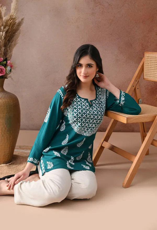Teal_Hand-Embroidered_Chikankari_Rayon_Short_Kurta