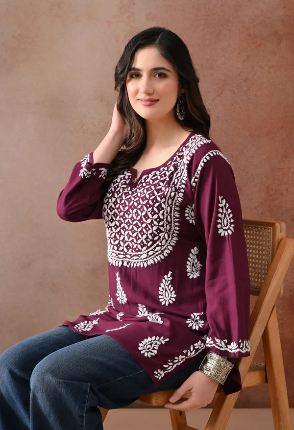 Teal_Hand-Embroidered_Chikankari_Rayon_Short_Kurta