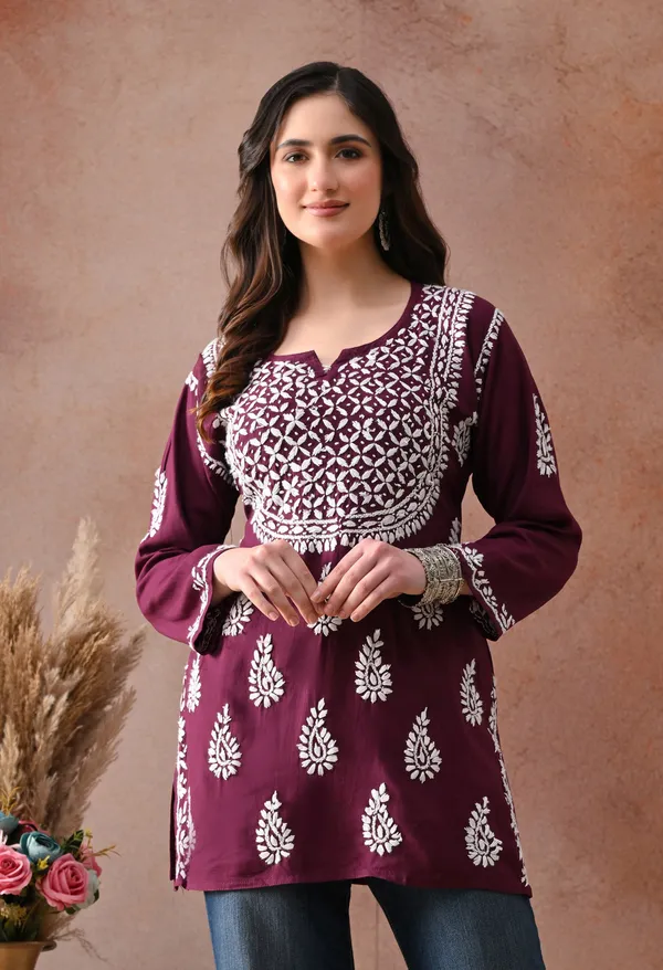Teal_Hand-Embroidered_Chikankari_Rayon_Short_Kurta