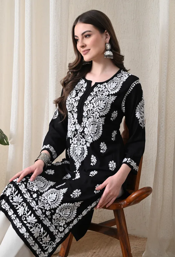 Black_&_White_Hand-Embroidered_Chikankari_Rayon_Straight_Kurta