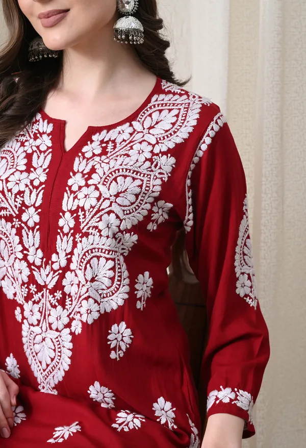 Maroon_&_White_Hand-Embroidered_Chikankari_Rayon_Straight_Kurta