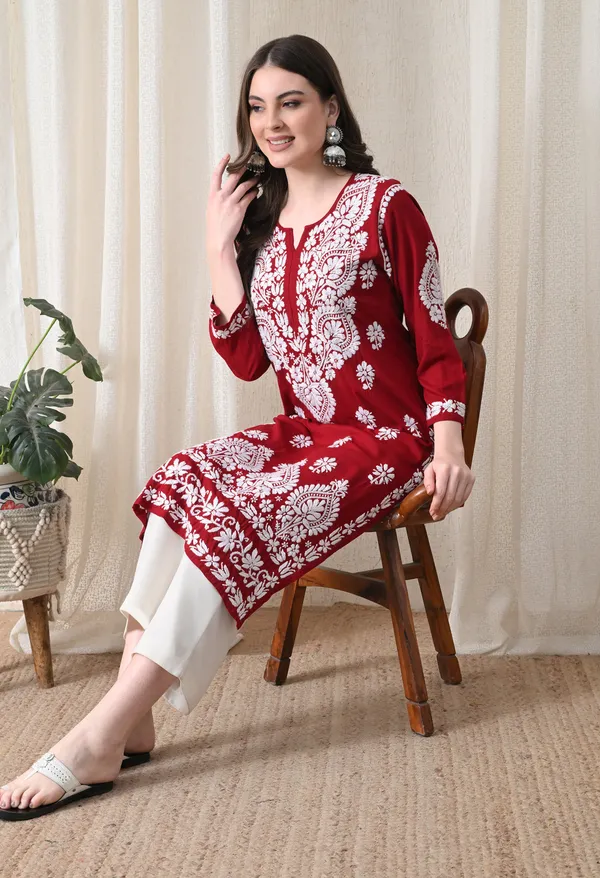 Maroon_&_White_Hand-Embroidered_Chikankari_Rayon_Straight_Kurta