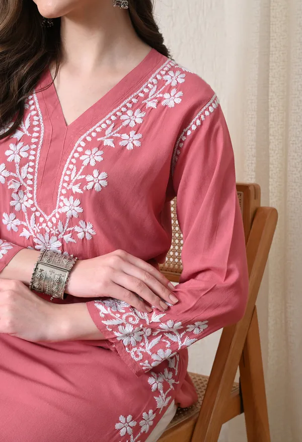 Onion_Pink_Hand-Embroidered_Chikankari_Rayon_Straight_Kurta