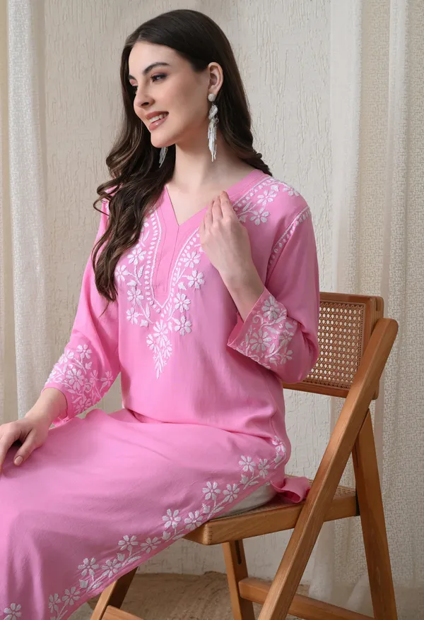 Pink_Hand-Embroidered_Chikankari_Rayon_Straight_Kurta