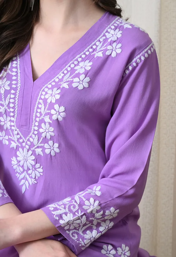 Purple_Hand-Embroidered_Chikankari_Rayon_Straight_Kurta