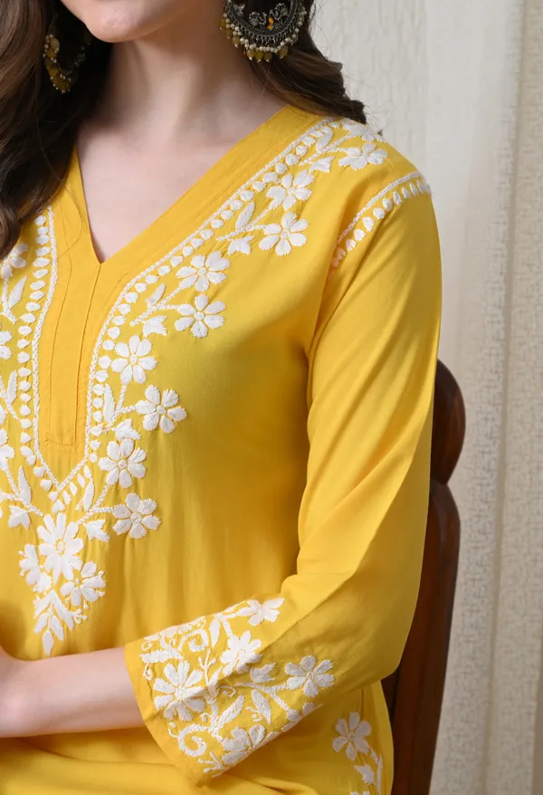 Yellow_Hand-Embroidered_Chikankari_Rayon_Straight_Kurta