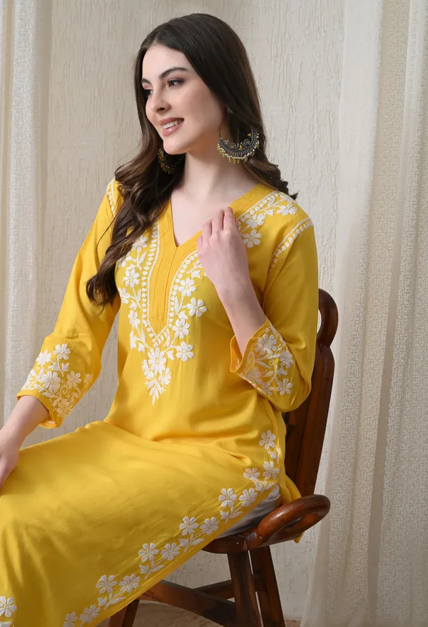 Yellow_Hand-Embroidered_Chikankari_Rayon_Straight_Kurta