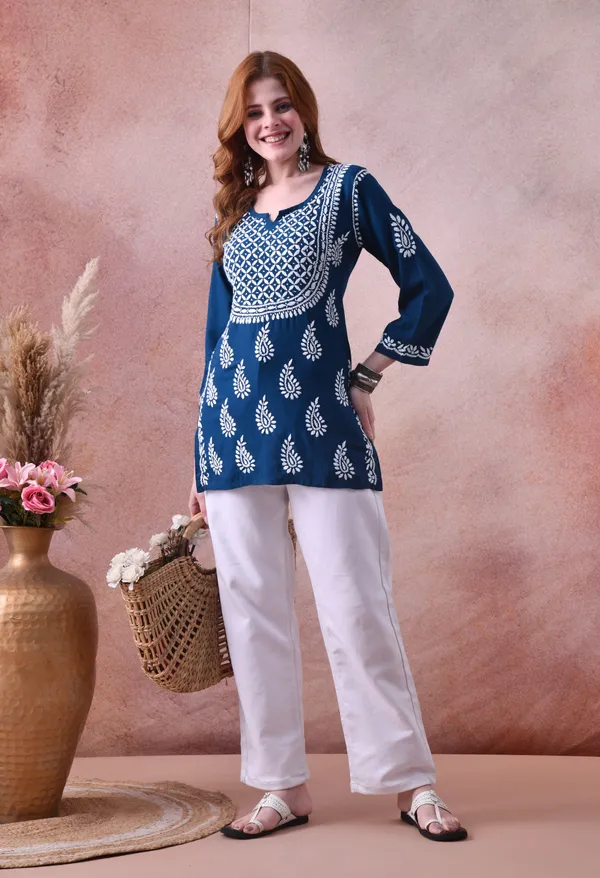 Teal_Hand-Embroidered_Chikankari_Rayon_Short_Kurta