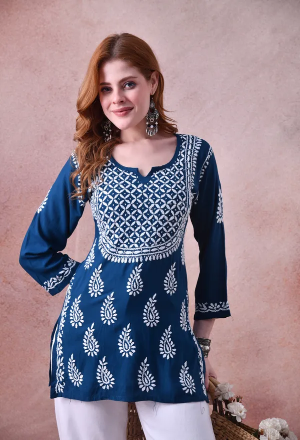 Teal_Hand-Embroidered_Chikankari_Rayon_Short_Kurta