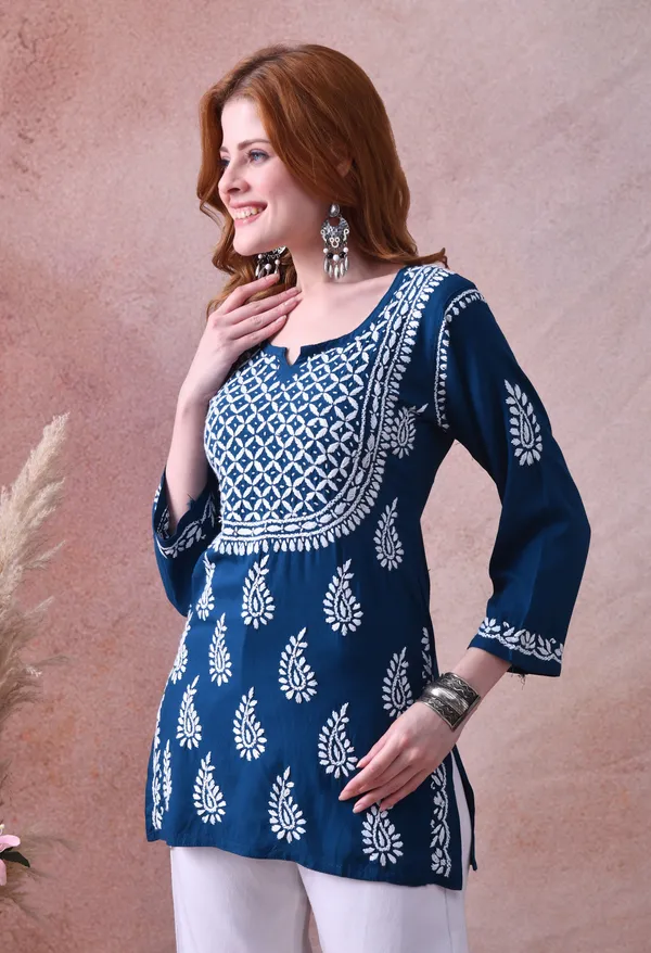 Teal_Hand-Embroidered_Chikankari_Rayon_Short_Kurta