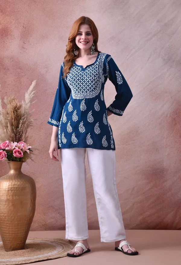 Teal_Hand-Embroidered_Chikankari_Rayon_Short_Kurta