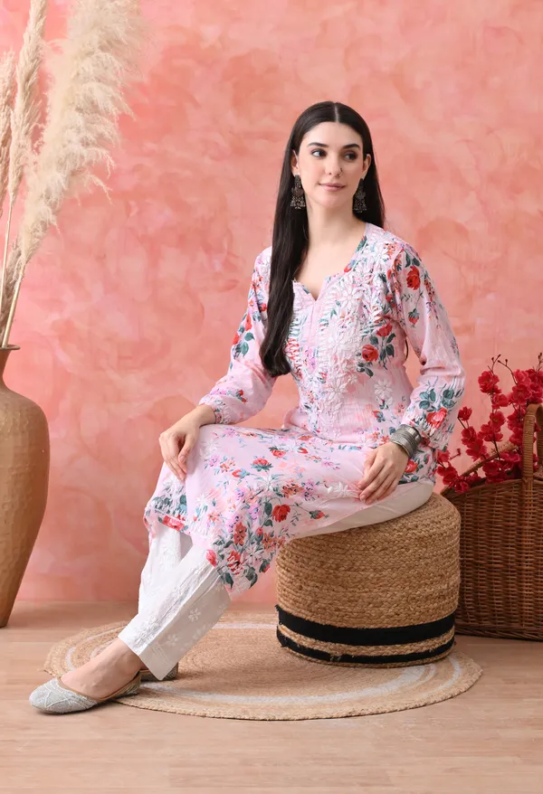 Hand_Embroidered_Chikankari_Mulmul_Floral_Print_Kurta-Pink